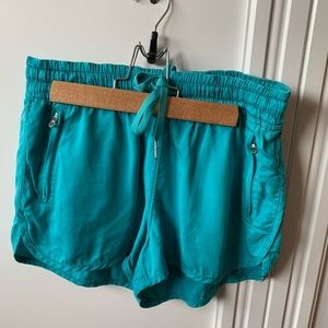 Lululemon size 6 shorts